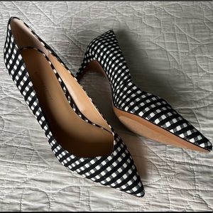 NWOT Banana Republic Madison black and white plaid heels!